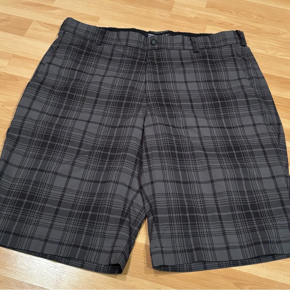Nike Golf Men's‎ Plaid Black and Gray Shorts